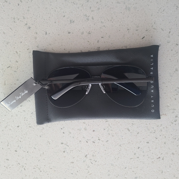 Quay Australia Black Aviator polarized sunglasses main image 5